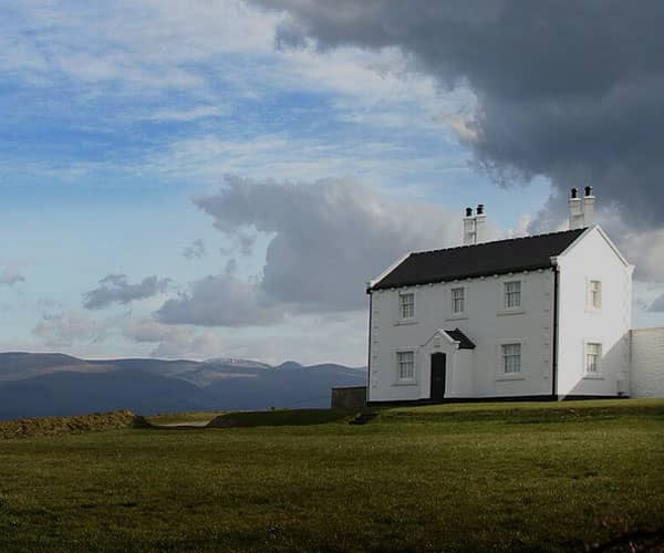 Detached rural home