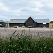 Lost_barn_frontage